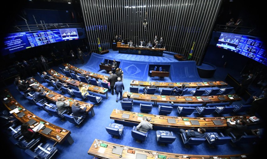 Senado vai debater PEC que perdoa e parcela dívidas dos partidos políticos 