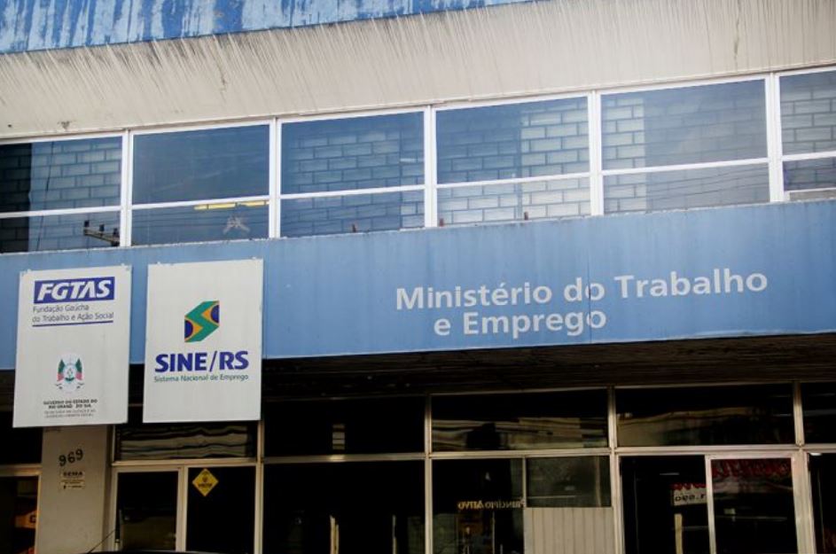 Mais de 50 vagas de emprego em Camaquã: encontre a sua oportunidade nesta terça-feira (17)