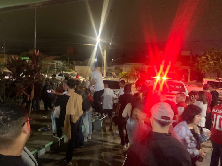 Duas pessoas são detidas durante confusão em partida de futsal em Camaquã