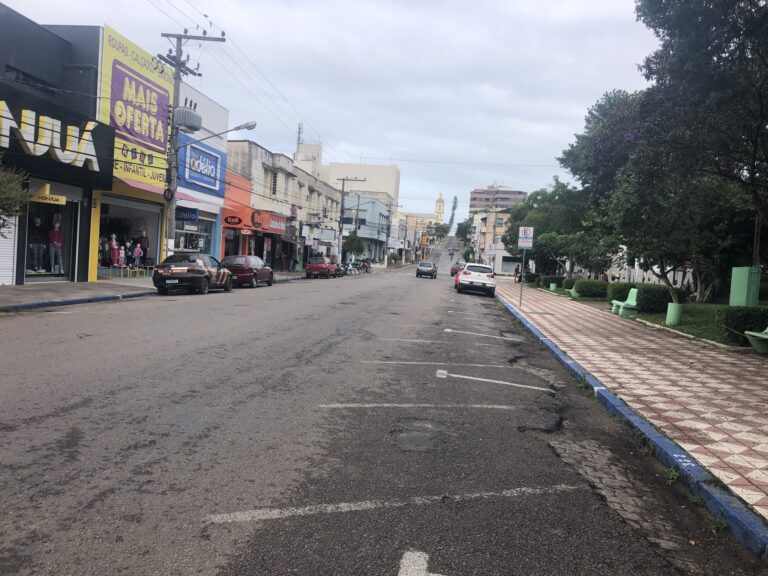 Sindilojas Costa Doce recebe Brigada Militar para tratar sobre a segurança no comércio