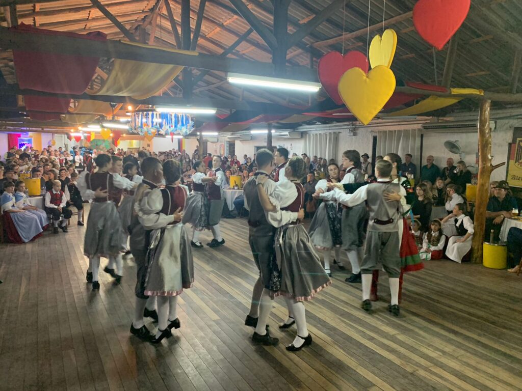 Confira a programação dos últimos dias da 35ª Südoktoberfest