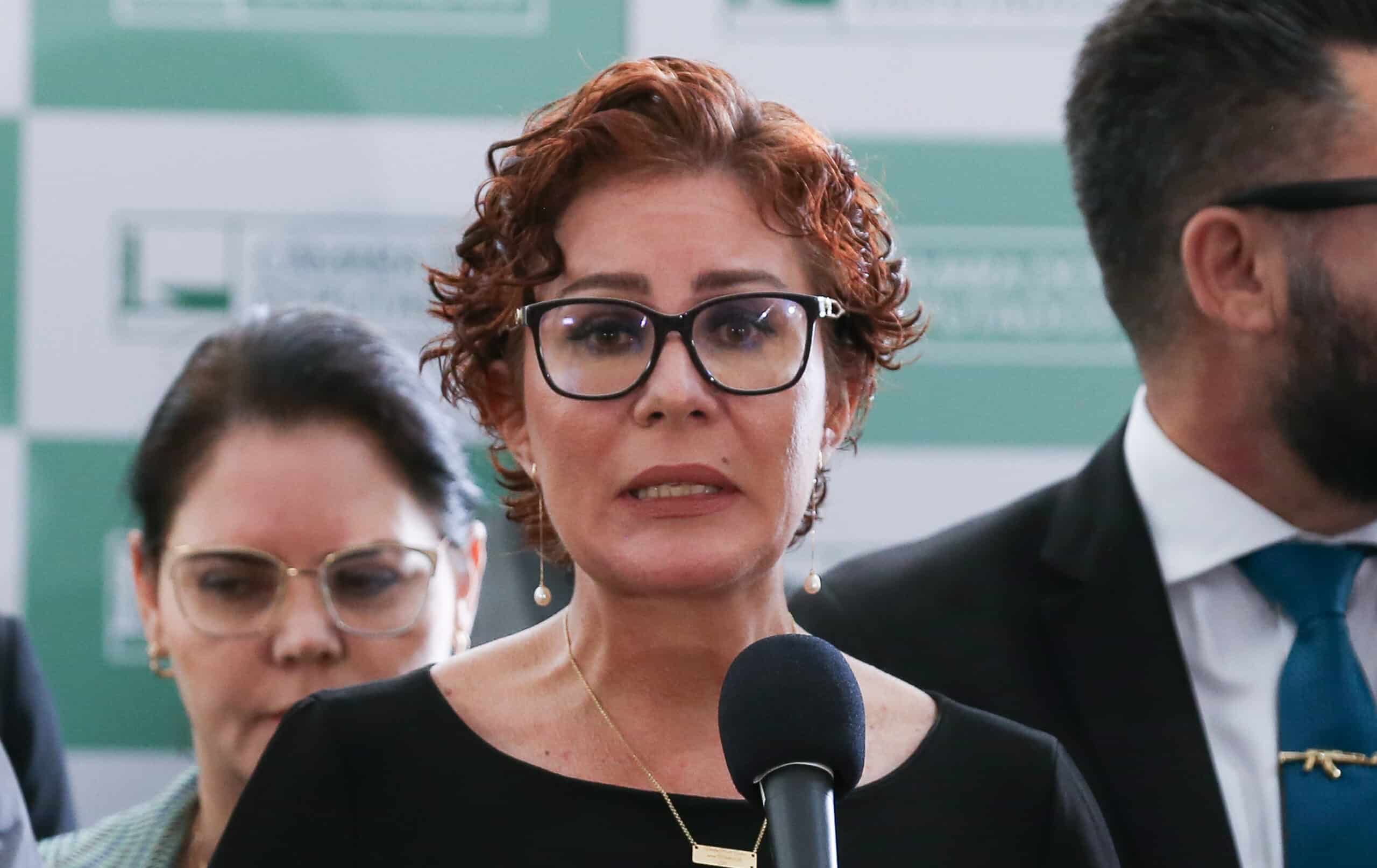 Justiça italiana anula decisão que autorizava extradição de Carla Zambelli