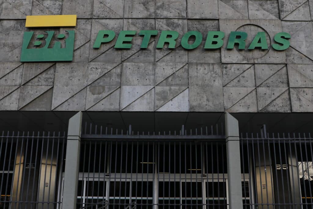 Petrobras convocará mais 1.780 aprovados em concurso de nível técnico