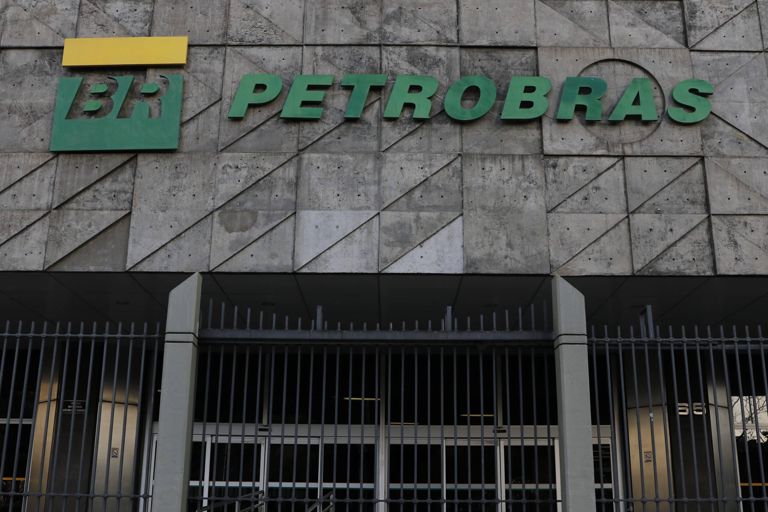 Petrobras convocará mais 1.780 aprovados em concurso de nível técnico
