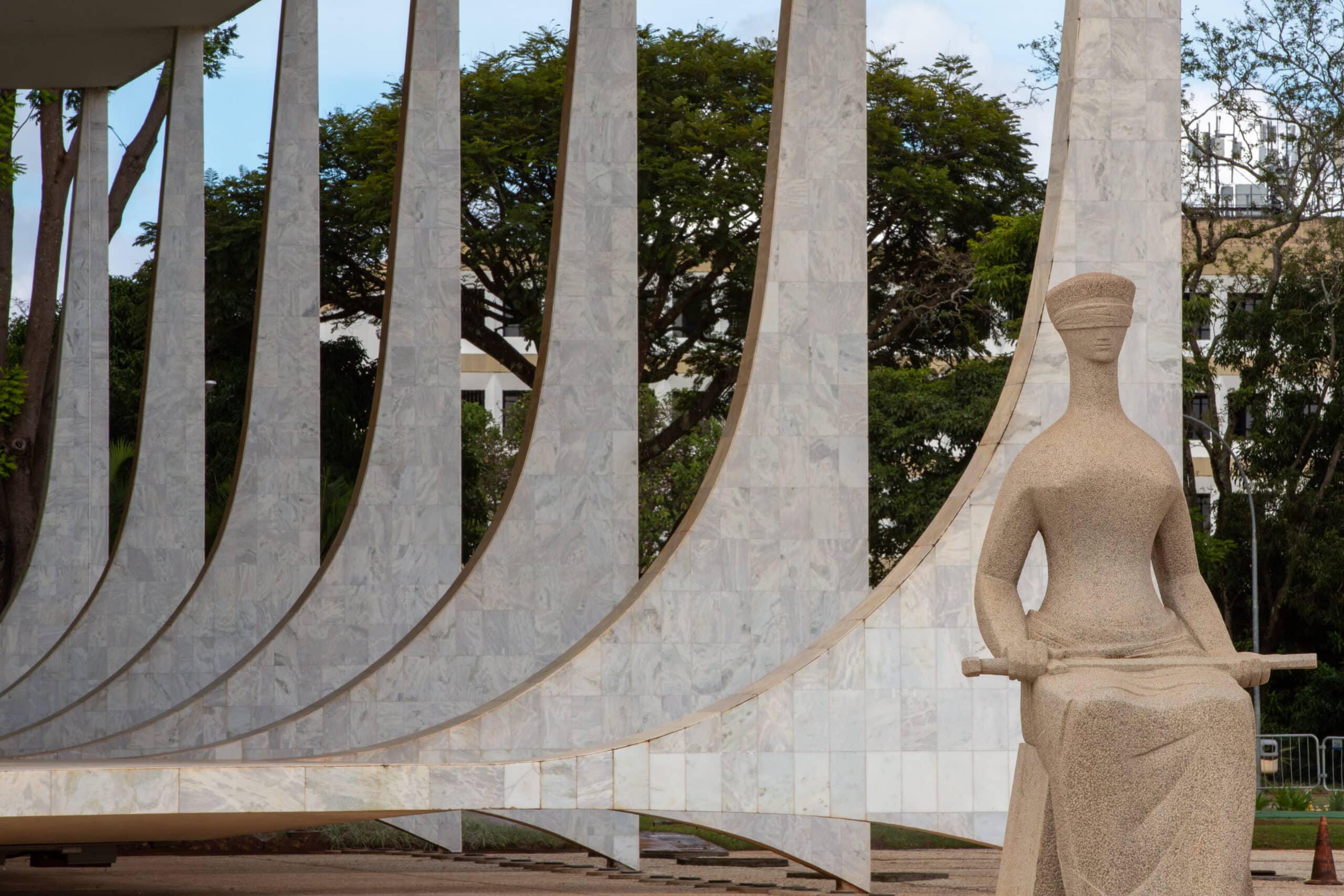 STF tem maioria para garantir atendimento de pessoas trans no SUS