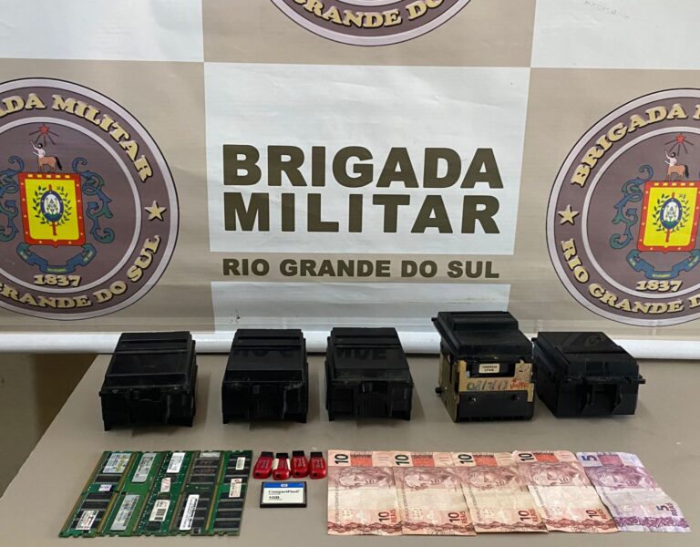 Caça-níqueis são apreendidos pela BM em São Lourenço do Sul