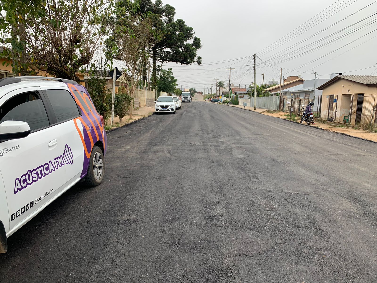 Camaquã: obra de pavimentação asfáltica prossegue na Vila Nova