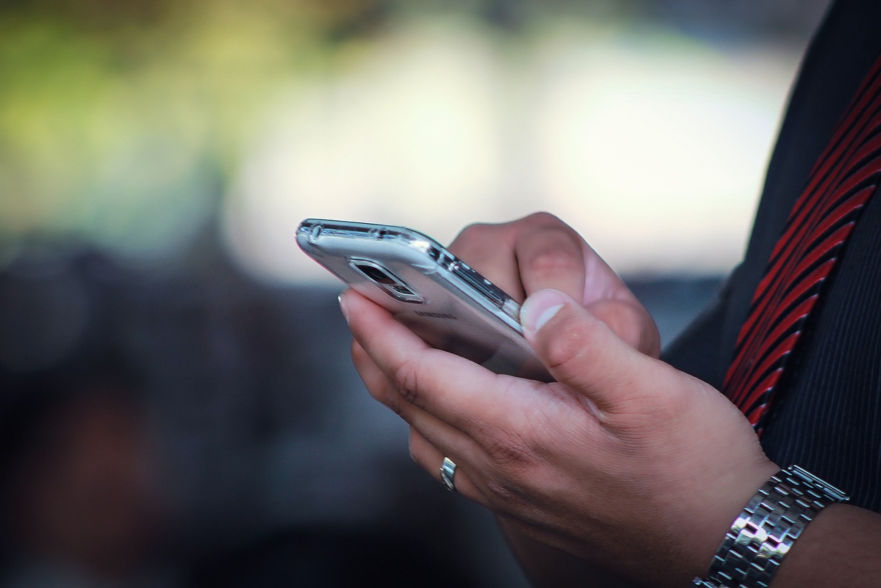 Hoje na História - 03 de abril: Primeira ligação pública é feita de um celular