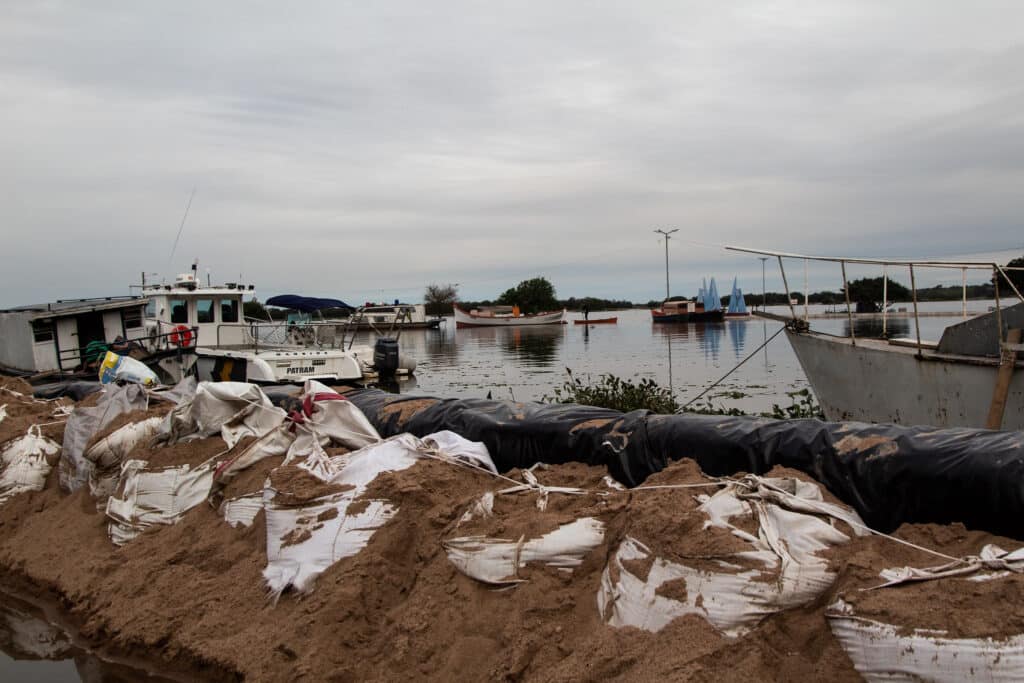 Nível do Canal São Gonçalo recua após recorde histórico, mas alerta persiste