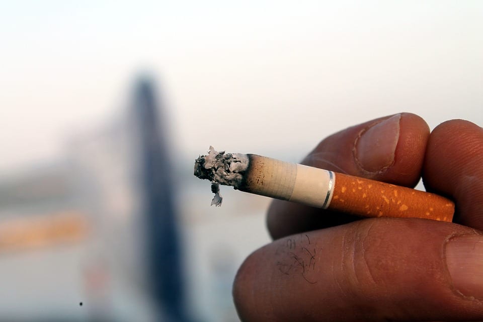 Decreto aumenta imposto sobre cigarro e eleva preço mínimo do maço