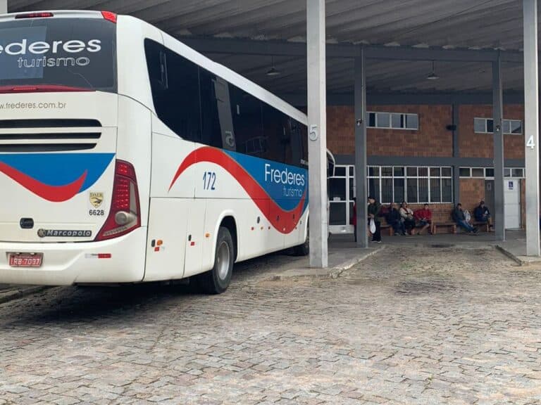 Linha de ônibus emergencial é liberada entre Porto Alegre e municípios da Costa Doce