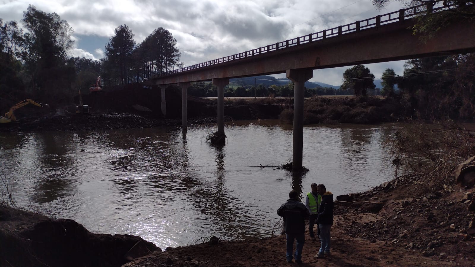 Ecosul e parceiros iniciam trabalho de reconstrução de pontes atingidas pelas cheias no RS