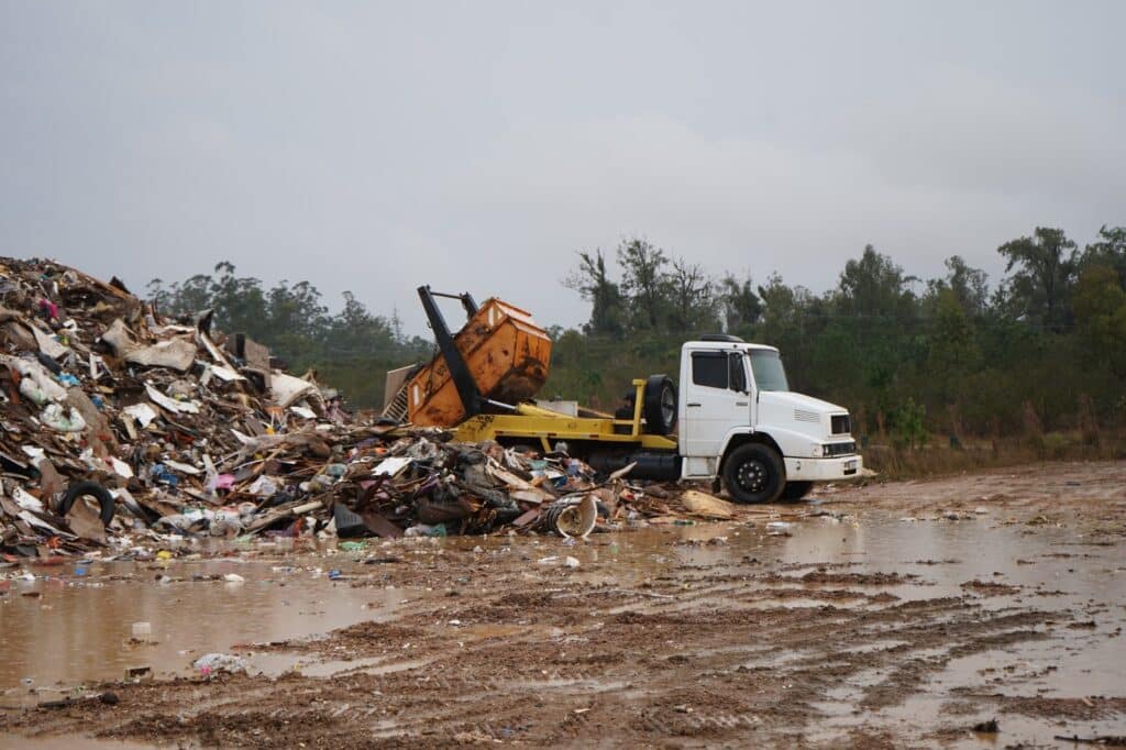 Megaoperação de limpeza em Guaíba: cidade se une na reconstrução