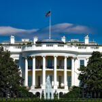 Estados Unidos suspendem serviços de Embaixada e consulados no Brasil às vésperas das eleições