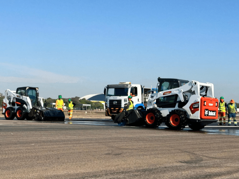 Recuperação da pista do Aeroporto de Porto Alegre avança. Foto: Divulgação Fraport Brasil