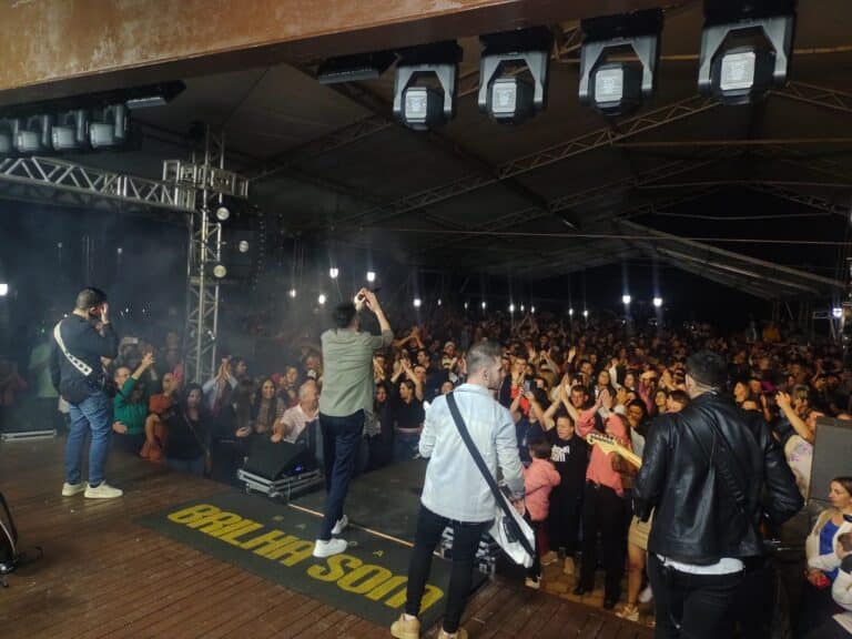 Primeira noite de Expo Dom Feliciano reúne grande público