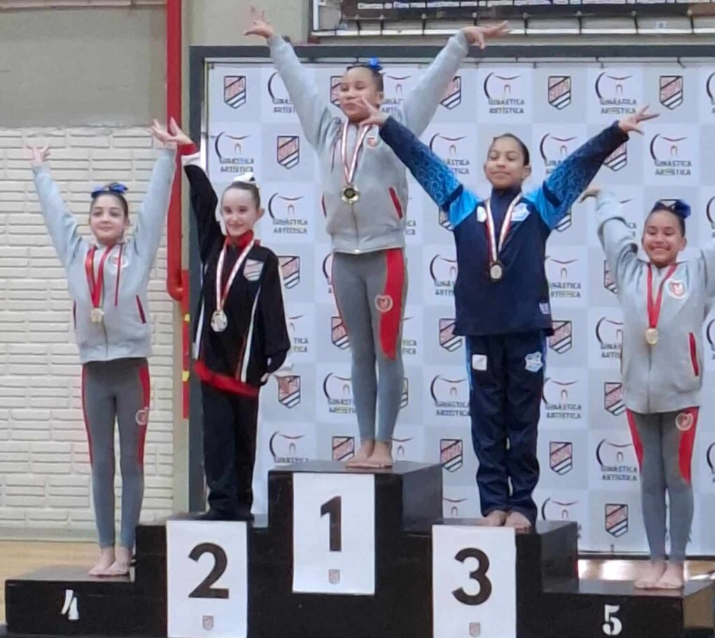 Camaquense de 9 anos sobe ao pódio em seu primeiro campeonato de ginástica