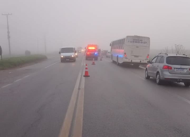 Homem morre atropelado por caminhão na BR-392 em Rio Grande