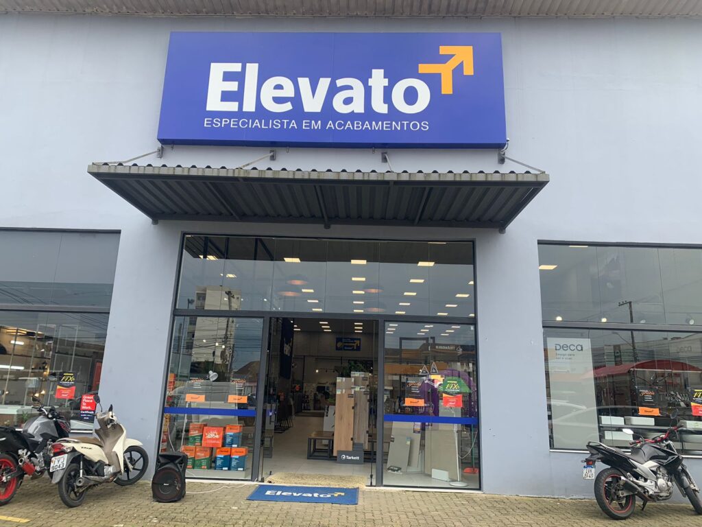 Elevato comemora 36 anos com ofertas imperdíveis nesta segunda-feira