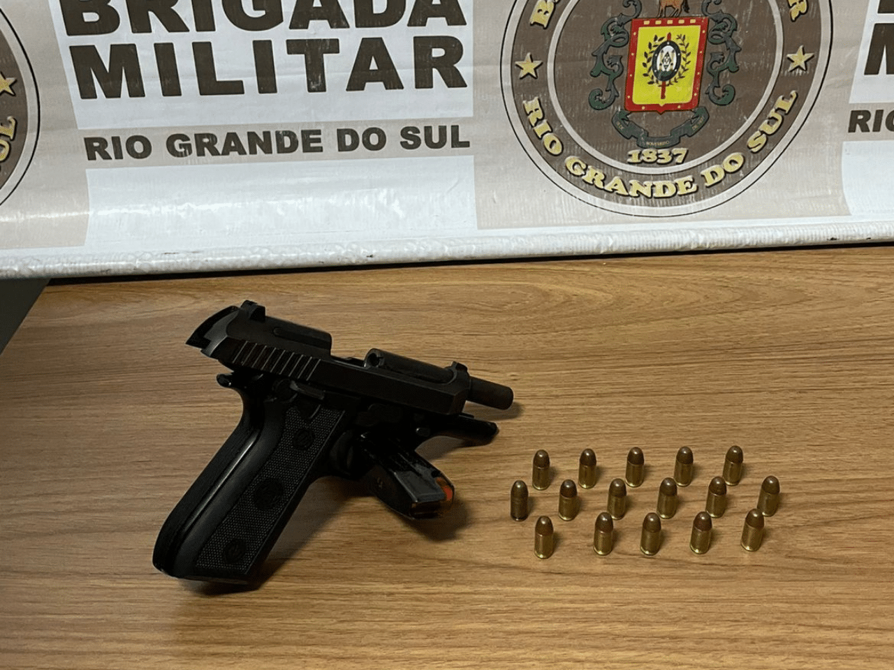 Força Tática prende jovem armado durante patrulhamento em Camaquã