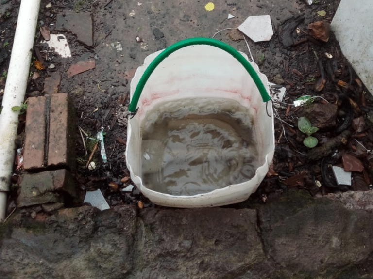 Morador registra chuva preta no interior de Camaquã