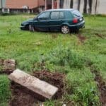 Camaquã: motorista perde controle e acaba em terreno baldio