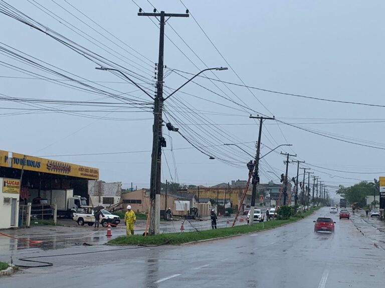 CEEE Equatorial reduz para 19 mil o número de clientes sem luz