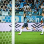 Vitória do Grêmio sobre o Flamengo traz alívio ao tricolor