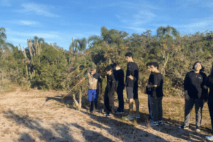 Os alunos participam de saídas de campo para conhecer a natureza da região. Foto: Divulgação/Senac-RS