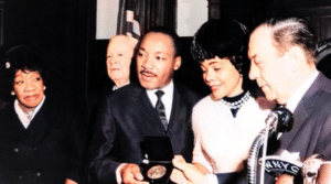 Martin Luther King foi a pessoa mais jovem a receber um Nobel da Paz, aos 35 anos. Foto: Reprodução/Internet