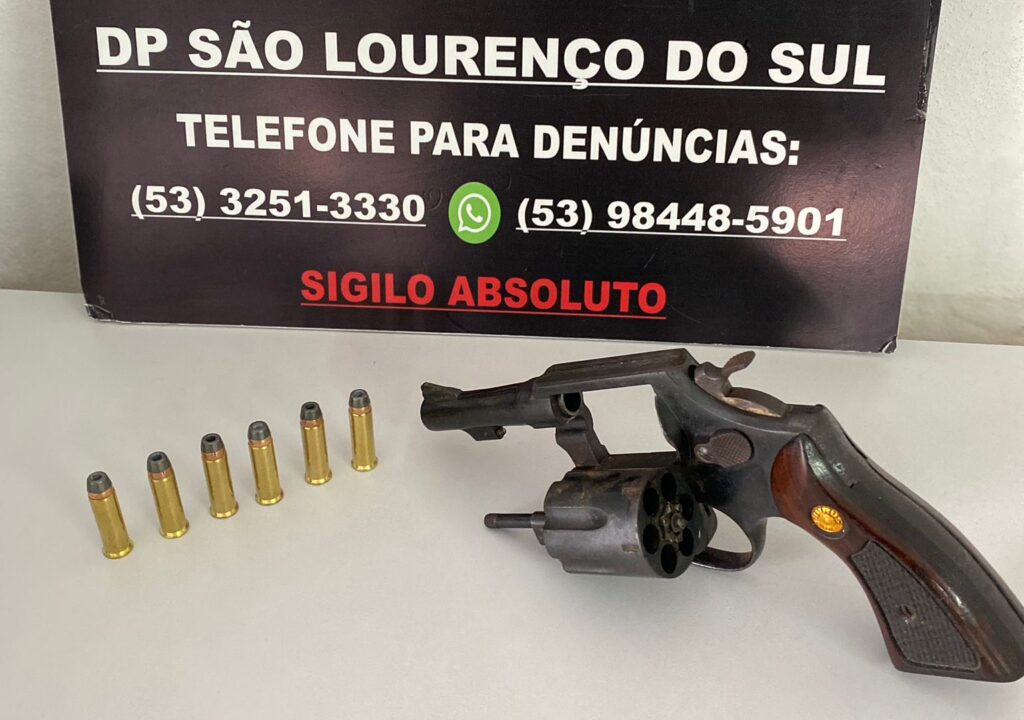 Polícia apreende arma de fogo em investigação de violência doméstica em São Lourenço do Sul