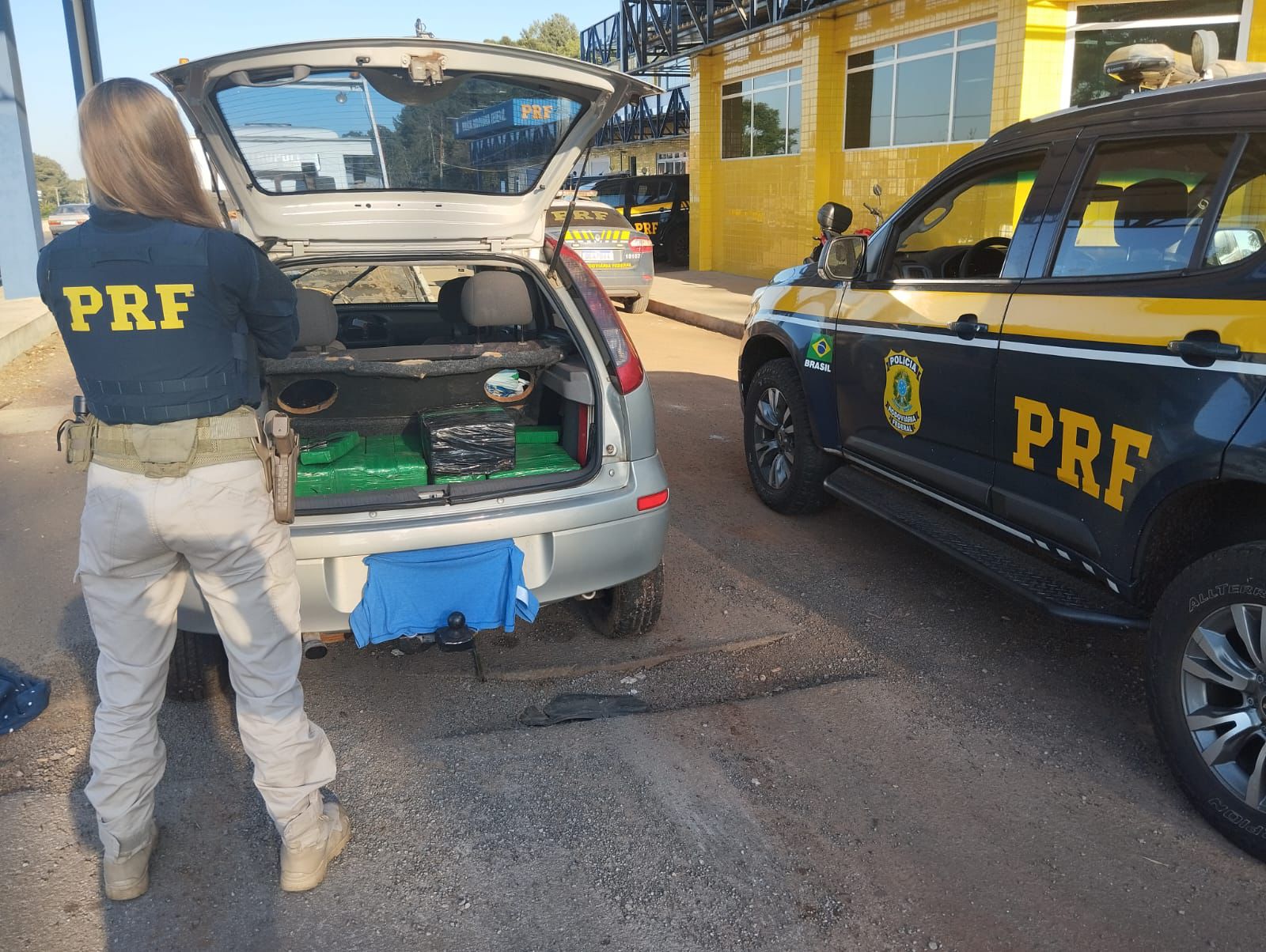 PRF apreende 114 quilos de maconha em Passo Fundo após perseguição