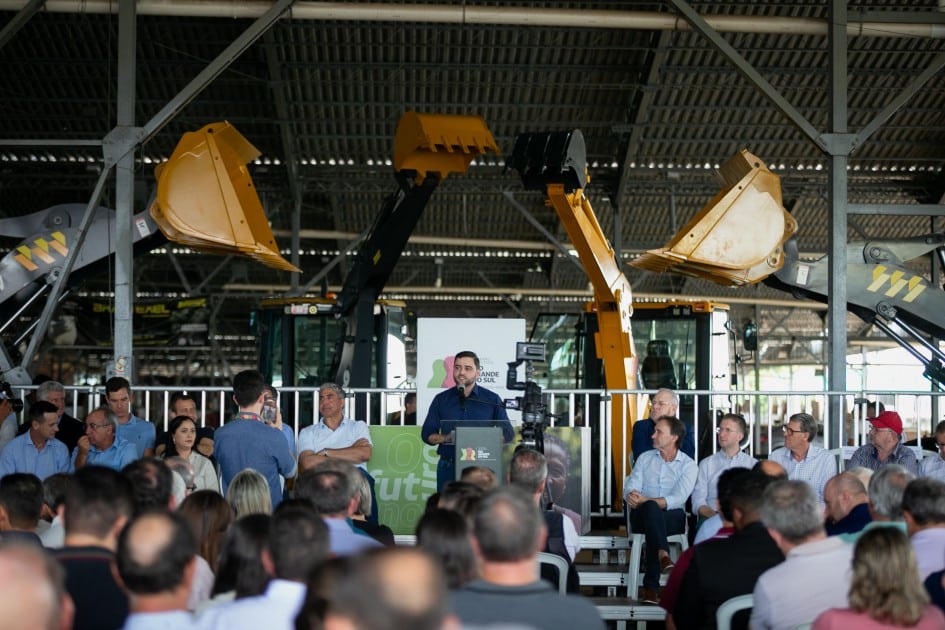 Região de Camaquã é contemplada com 17 máquinas agrícolas