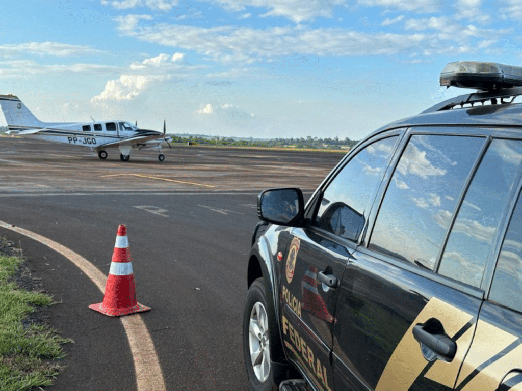 Foragido internacional é extraditado do Paraguai para o Brasil em operação policial