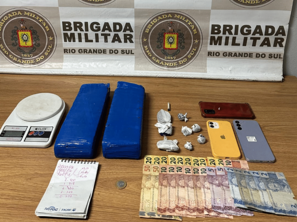 Brigada Militar prende casal em flagrante por tráfico de drogas em Camaquã