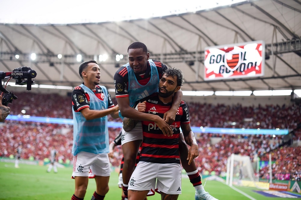 Copa do Brasil: Flamengo faz 3 a 1 no Atlético-MG em 1º jogo da final