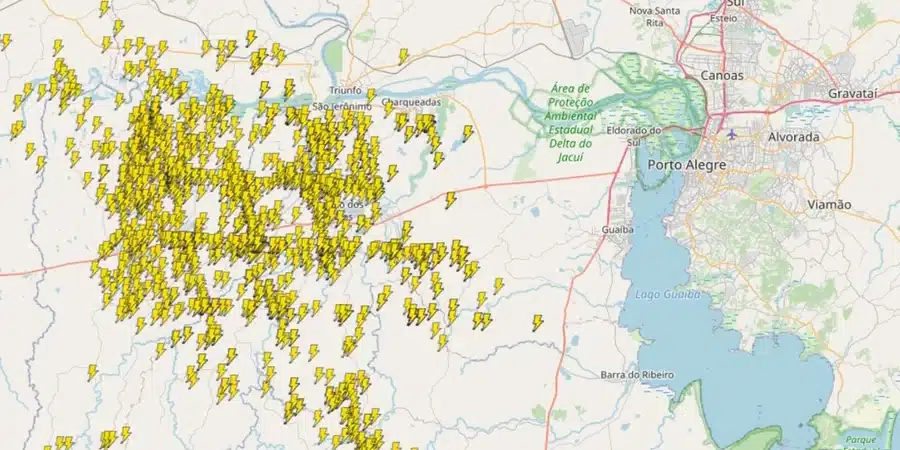 Temporal causa estragos e deixa cidades do sul RS sem energia