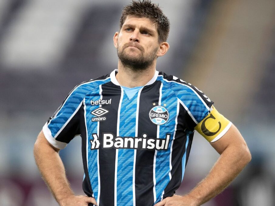 Grêmio confirma cirurgia de Kannemann e projeta retorno em cinco meses