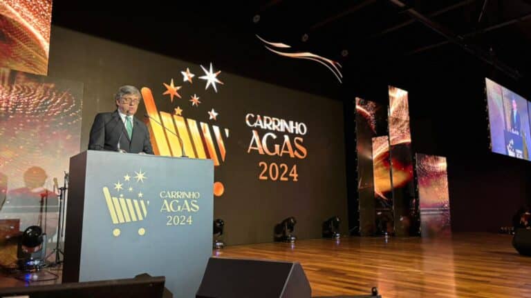 Premiação Carrinho Agas reconhece empresas e personalidades destaques de 2024