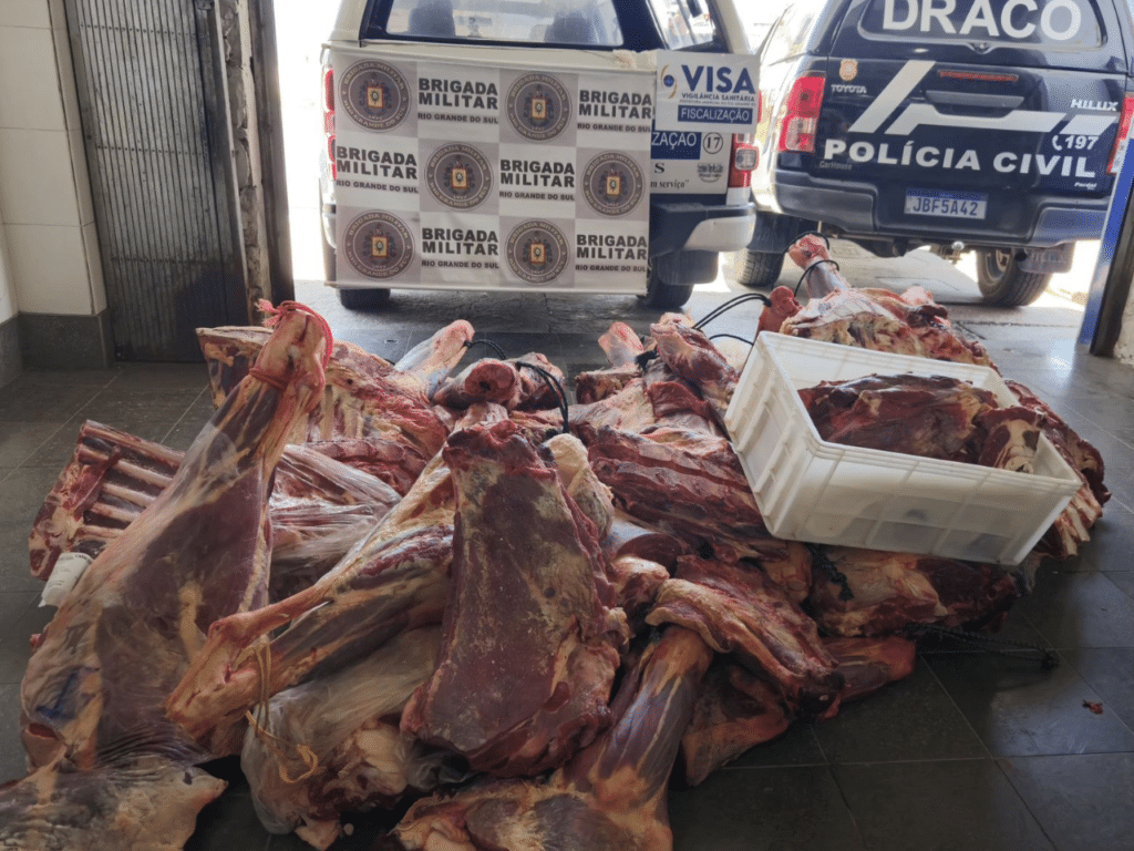 Brigada Militar apreende Mais de 2 toneladas de carne impropria em Rio Grande