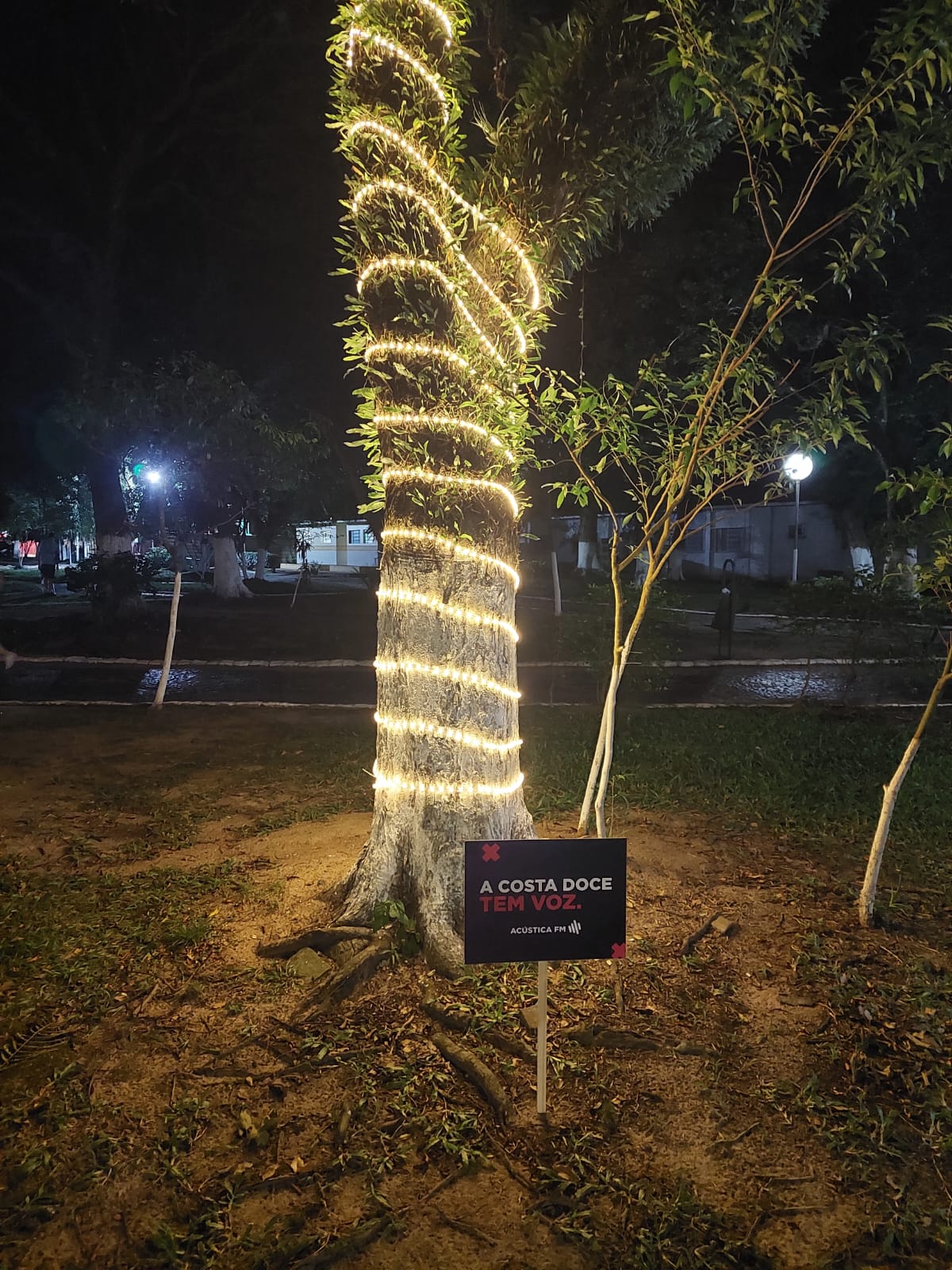 Natal 2024: inaugurado projeto "É Tempo de Natal" na praça Donário Lopes