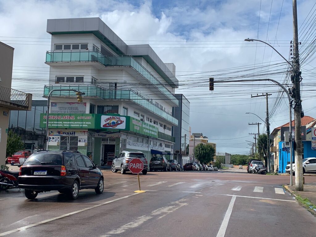 Trânsito: semáforo inoperante gera atenção redobrada em Camaquã