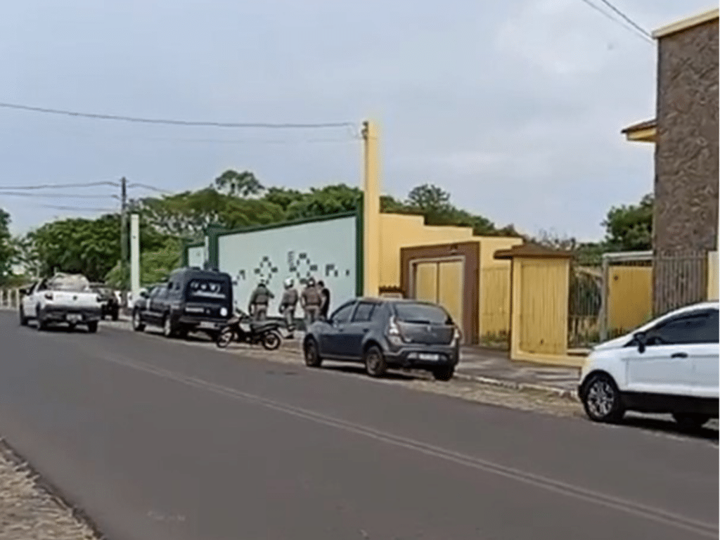 Dois agentes da Polícia Penal são feridos durante escolta em Quaraí nesta sexta-feira (24)