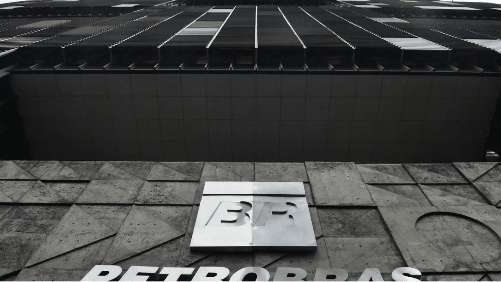 Petrobras registra lucro de R$ 36,6 bilhões em 2024