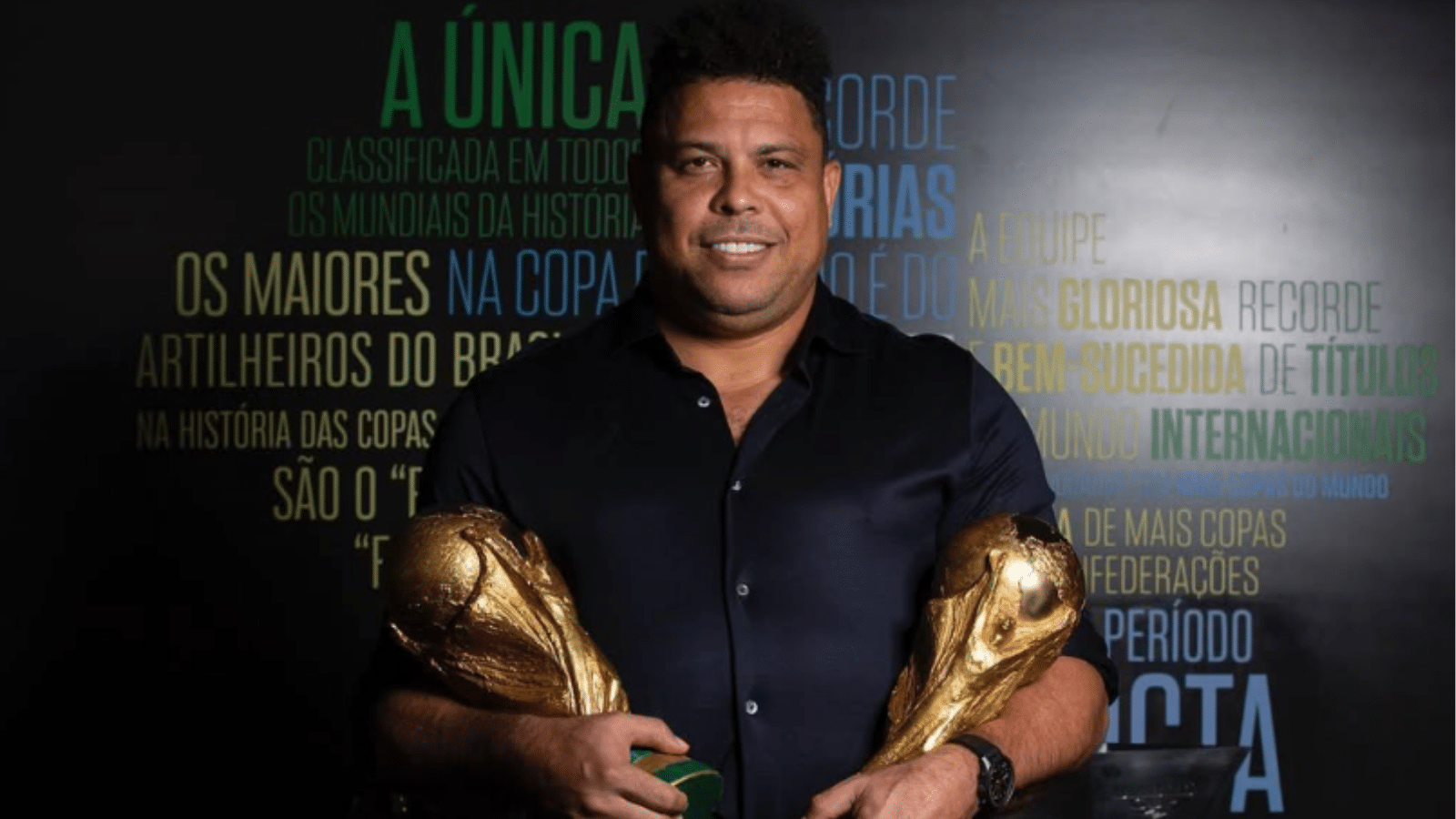 Hoje na história - 14 de fevereiro - Ronaldo Fenômeno abandona o futebol