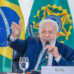 Lula acompanha assinatura de contrato de construção de navios em Rio Grande