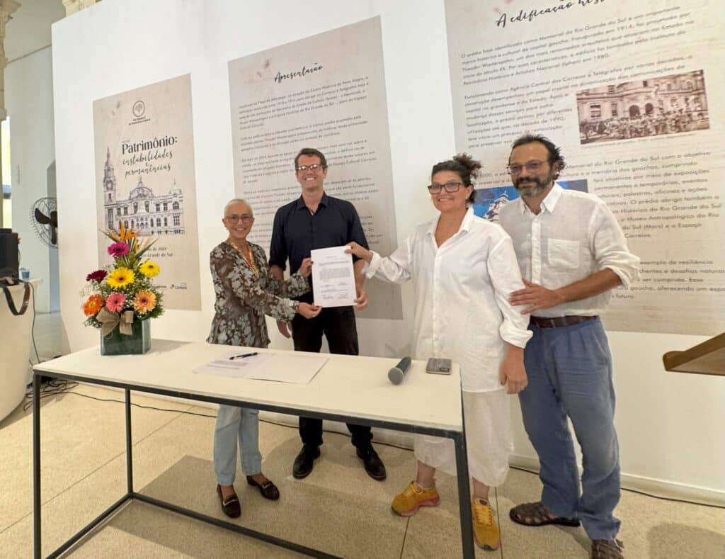 Ato de assinatura celebra início da obra de restauração do Memorial do Rio Grande do Sul