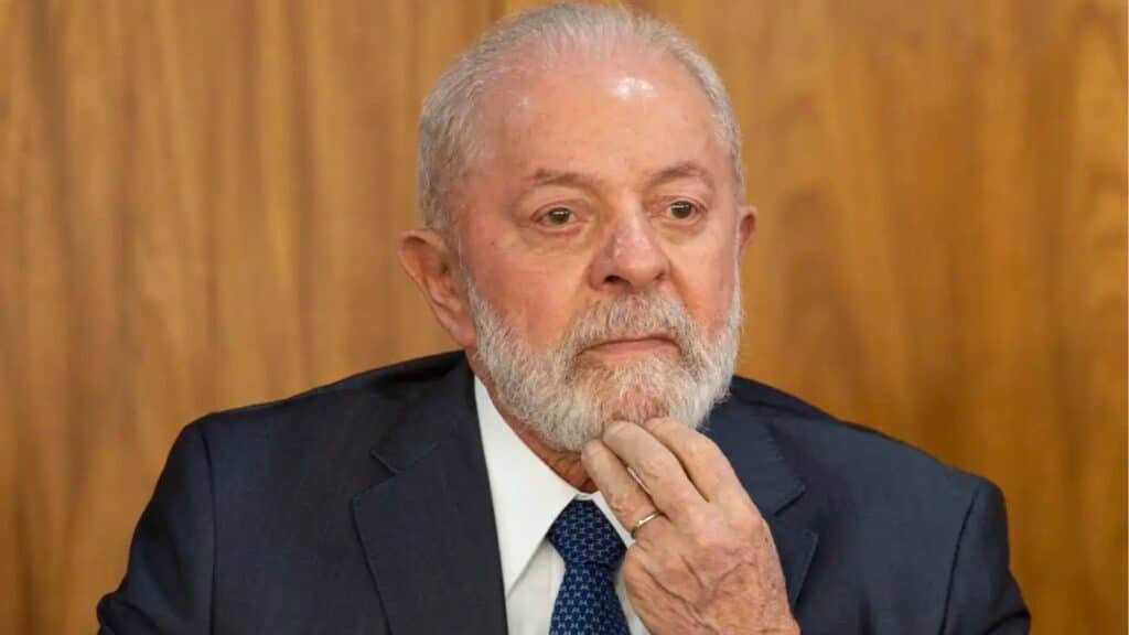 Desaprovação de Lula sobe e atinge 53%, segundo pesquisa