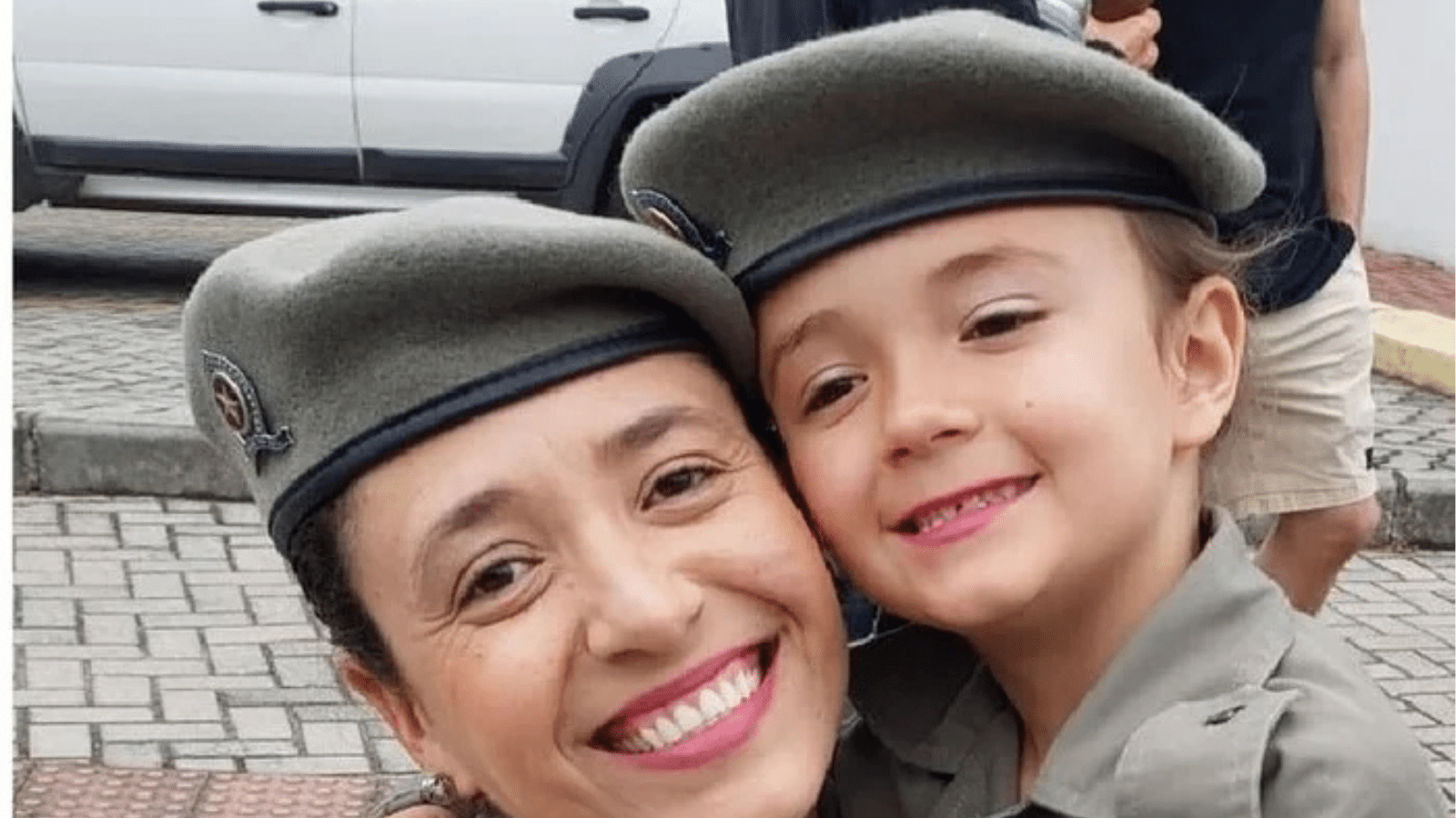 Ajude a Lelê: vakinha solidária para ajudar filha de policial militar em tratamento contra leucemia