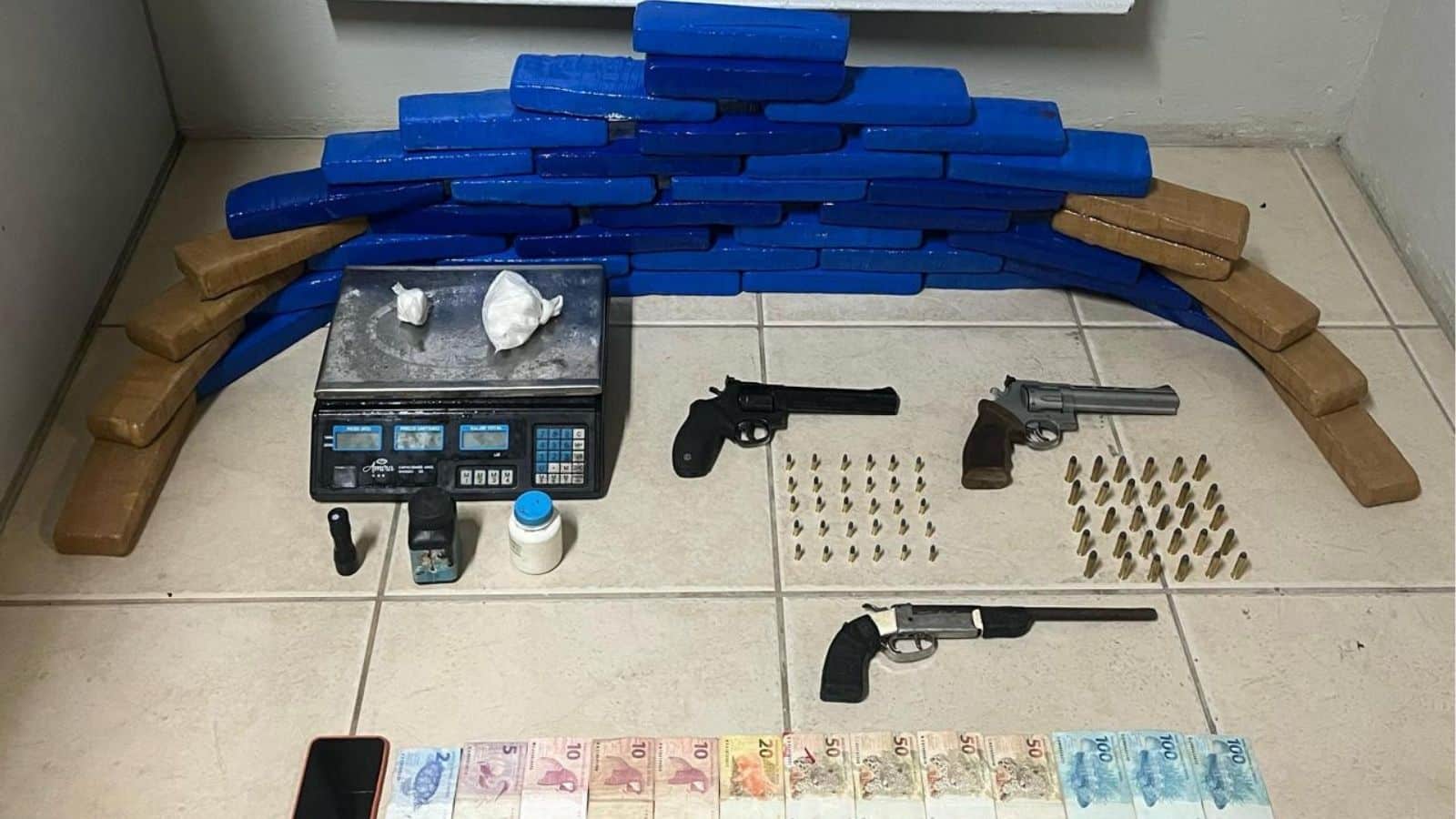 BM apreende uma das maiores quantidades de drogas em Tapes